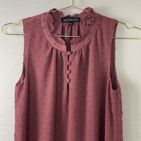 Gibsonlook Woven Dot Tank in Berry - Picture 3 of 10